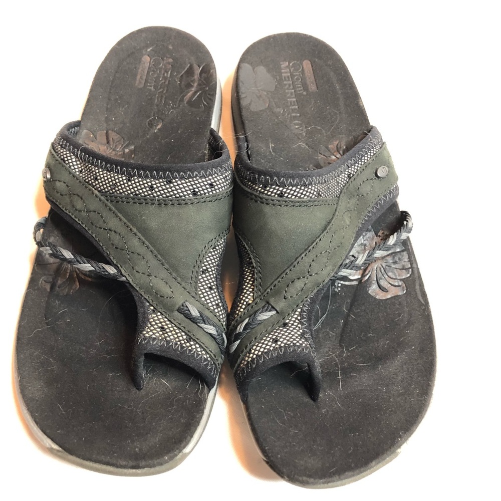 Merrell black air cushioned sandals